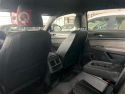 ڤۆڵکسواگن ئەتڵەس کرۆس سپۆرت